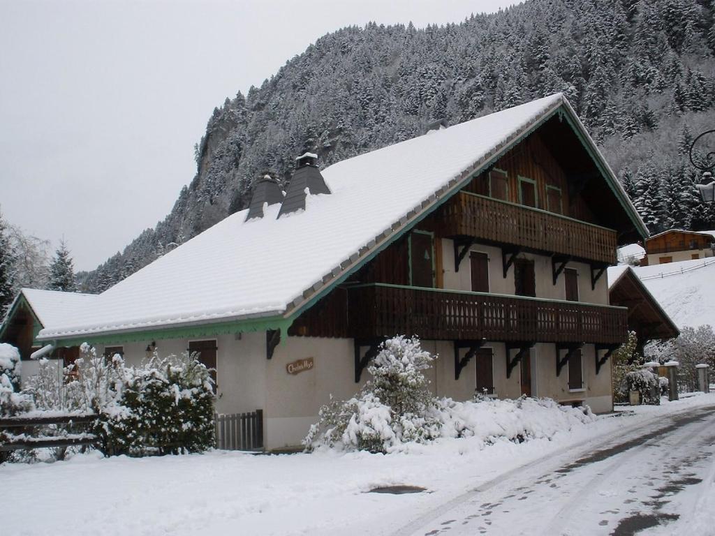 Spacious Ski Chalet In Traditional French Village, Sleeps 8, Four Star With Fibre Broadband 阿邦当斯 外观 照片