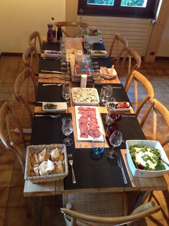 Spacious Ski Chalet In Traditional French Village, Sleeps 8, Four Star With Fibre Broadband 阿邦当斯 外观 照片